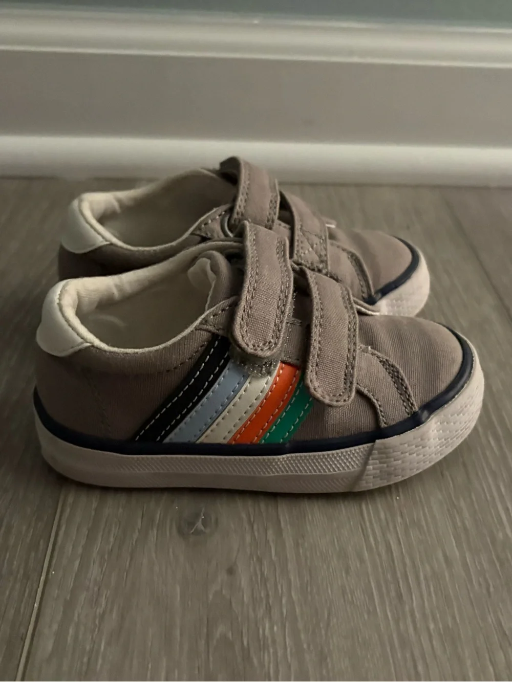 Gymboree Brown Kids Velcro Sneakers.  Toddler Size 6